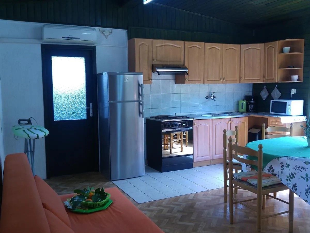 Holiday Home Zen Fažana 0*,  Croacia